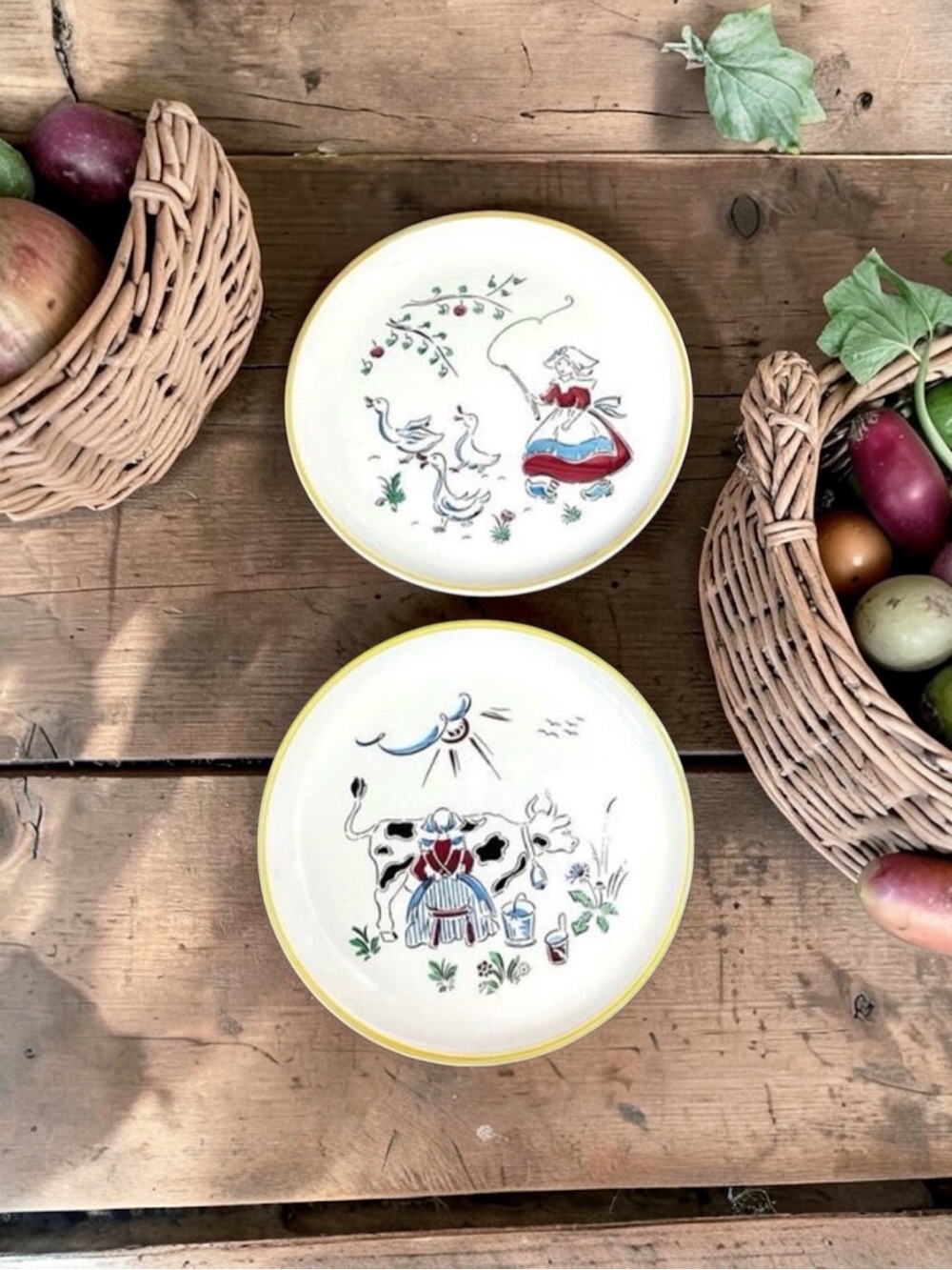 Vintage Hand Painted West Germany Folk Art Plates Set of 2 Dutch Scene 8.5” - Picture 1 of 4